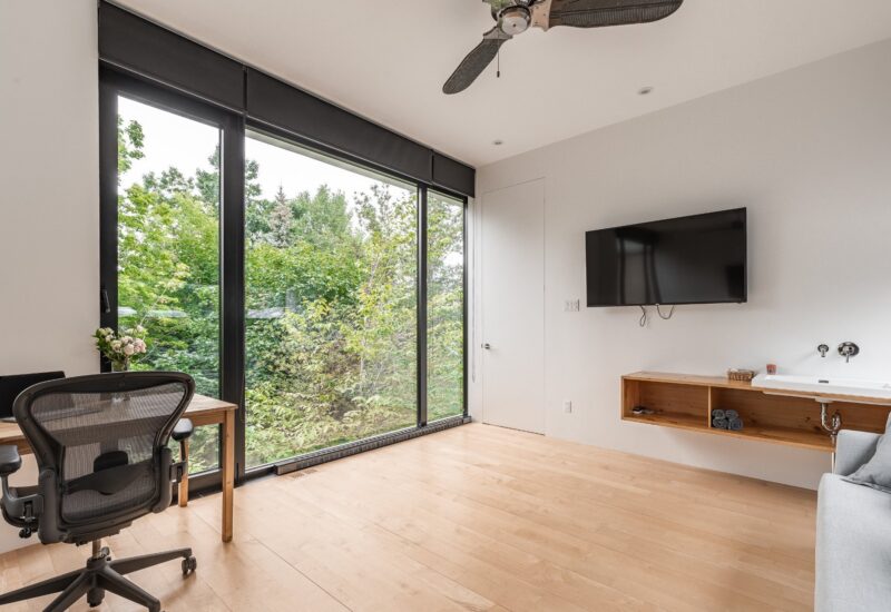 2455 Rue St-Charles  Montréal (Le Sud-Ouest) (Montréal)