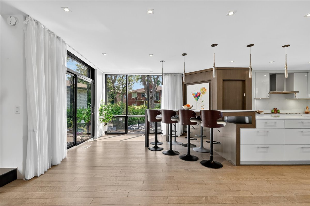 Montréal  - House 5 Bedrooms - picture 11