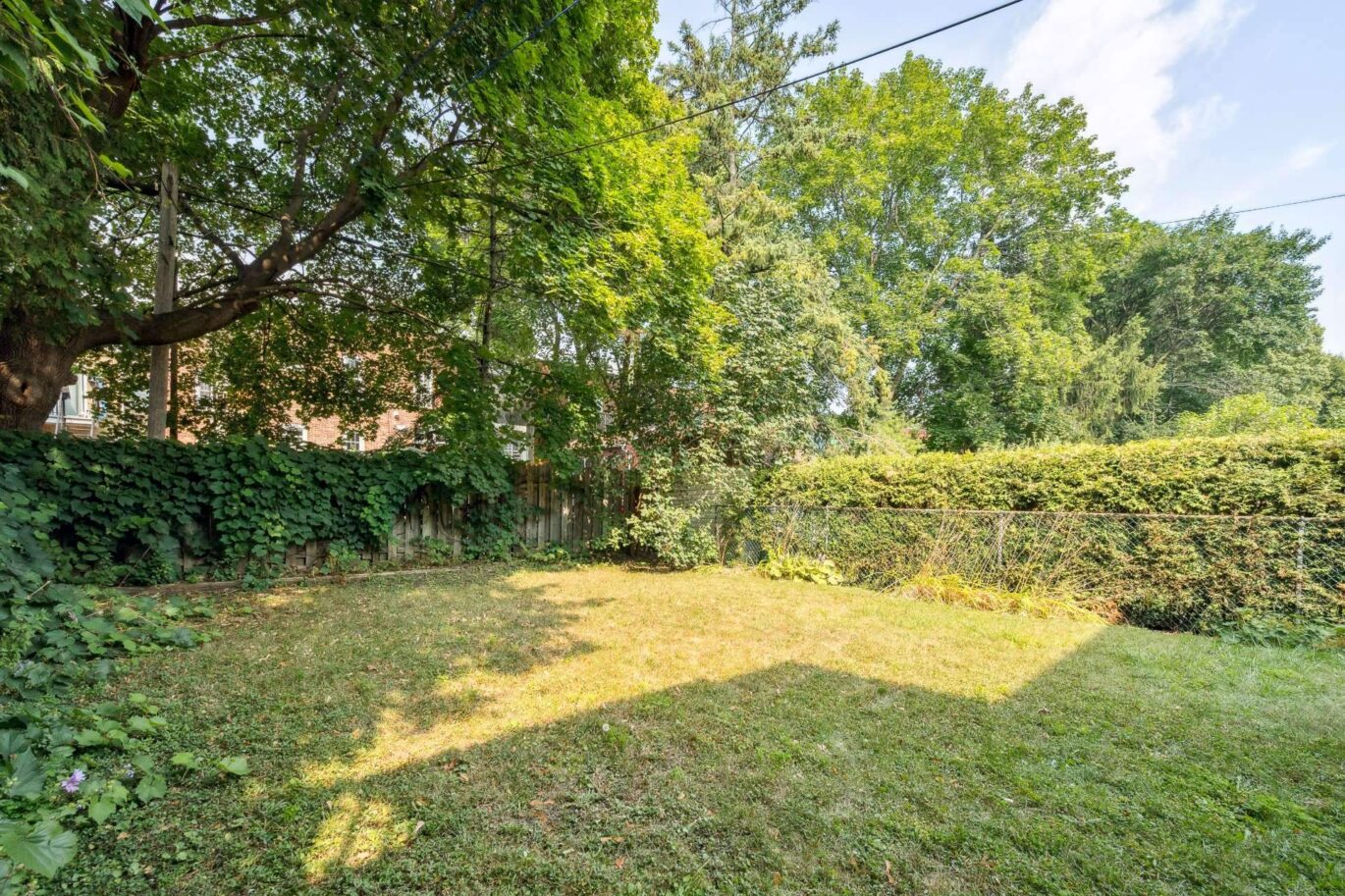 5447 Av. Earnscliffe  Montréal (Côte-des-Neiges/Notre-Dame-de-Grâce) (Montréal)