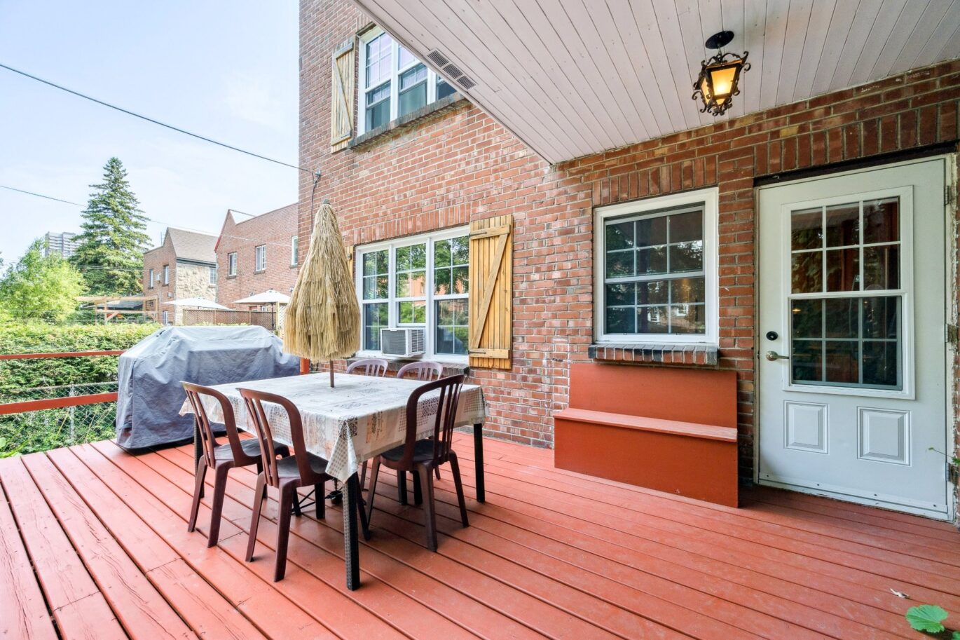 5447 Av. Earnscliffe  Montréal (Côte-des-Neiges/Notre-Dame-de-Grâce) (Montréal)