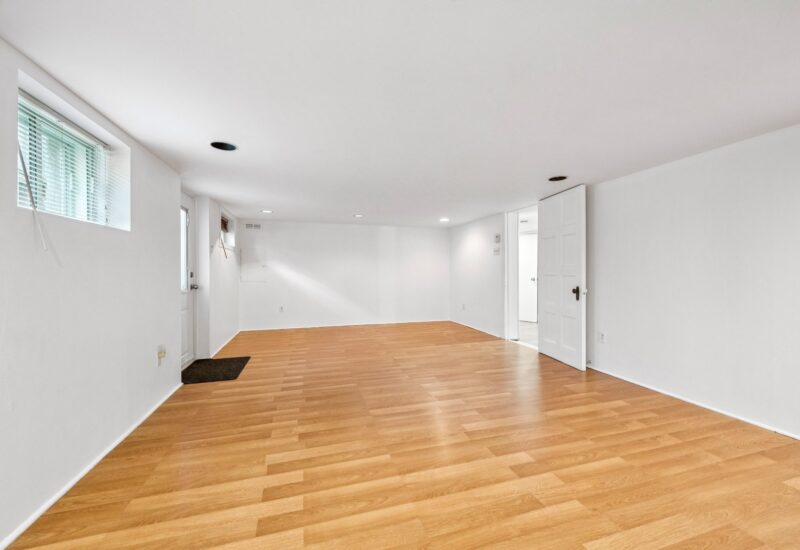 5447 Av. Earnscliffe  Montréal (Côte-des-Neiges/Notre-Dame-de-Grâce) (Montréal)