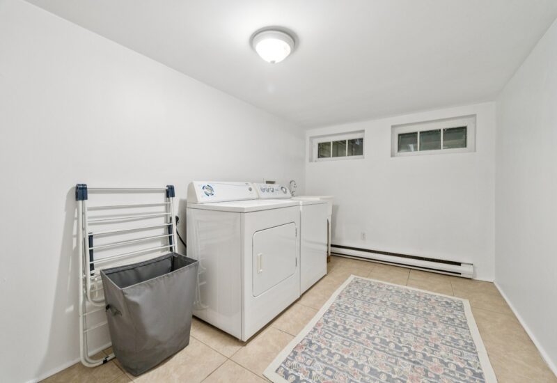 5447 Av. Earnscliffe  Montréal (Côte-des-Neiges/Notre-Dame-de-Grâce) (Montréal)