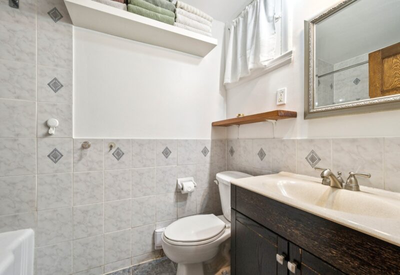 5447 Av. Earnscliffe  Montréal (Côte-des-Neiges/Notre-Dame-de-Grâce) (Montréal)