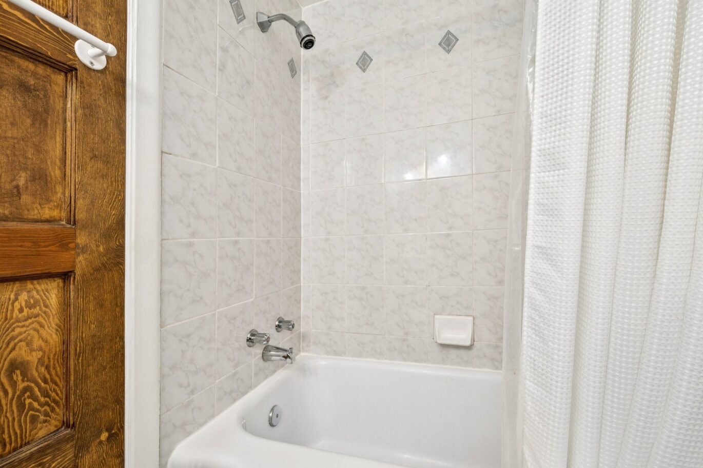 5447 Av. Earnscliffe  Montréal (Côte-des-Neiges/Notre-Dame-de-Grâce) (Montréal)