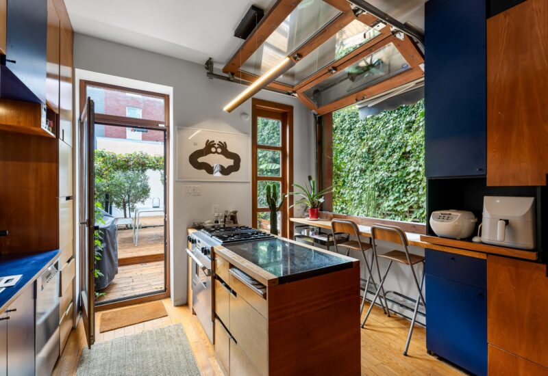 3986 Av. Coloniale  Montréal (Le Plateau-Mont-Royal) (Montréal)