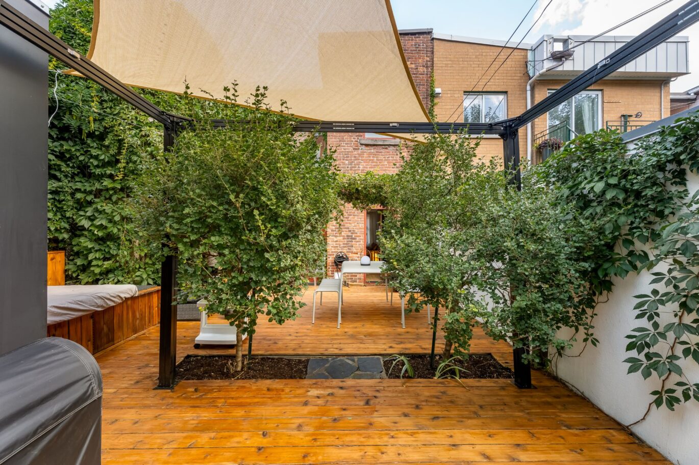 3986 Av. Coloniale  Montréal (Le Plateau-Mont-Royal) (Montréal)