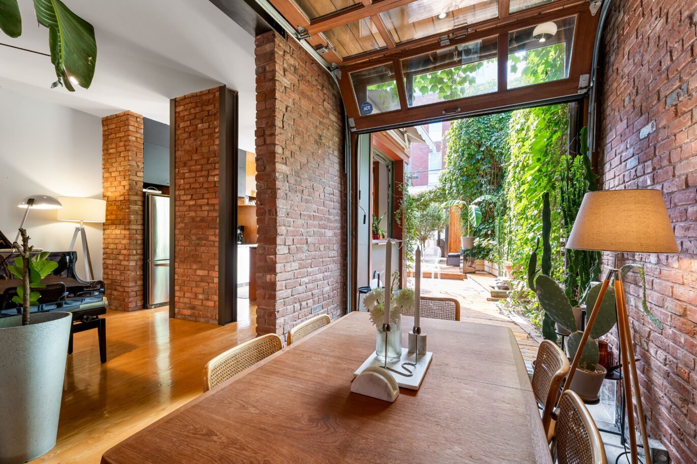 3986 Av. Coloniale  Montréal (Le Plateau-Mont-Royal) (Montréal)