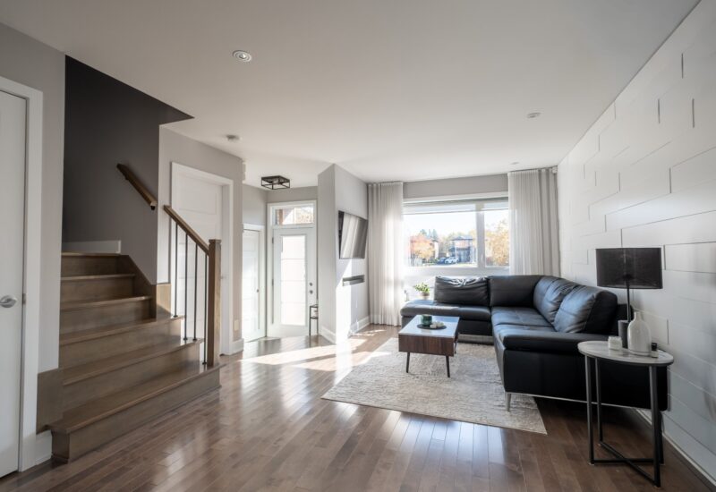 3877 Rue Émiliana-Brosseau  Longueuil (Saint-Hubert) (Montérégie)