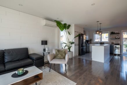 3877 Rue Émiliana-Brosseau  Longueuil (Saint-Hubert) (Montérégie)