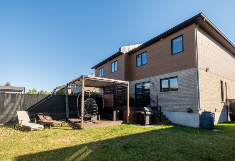 3877 Rue Émiliana-Brosseau  Longueuil (Saint-Hubert) (Montérégie)