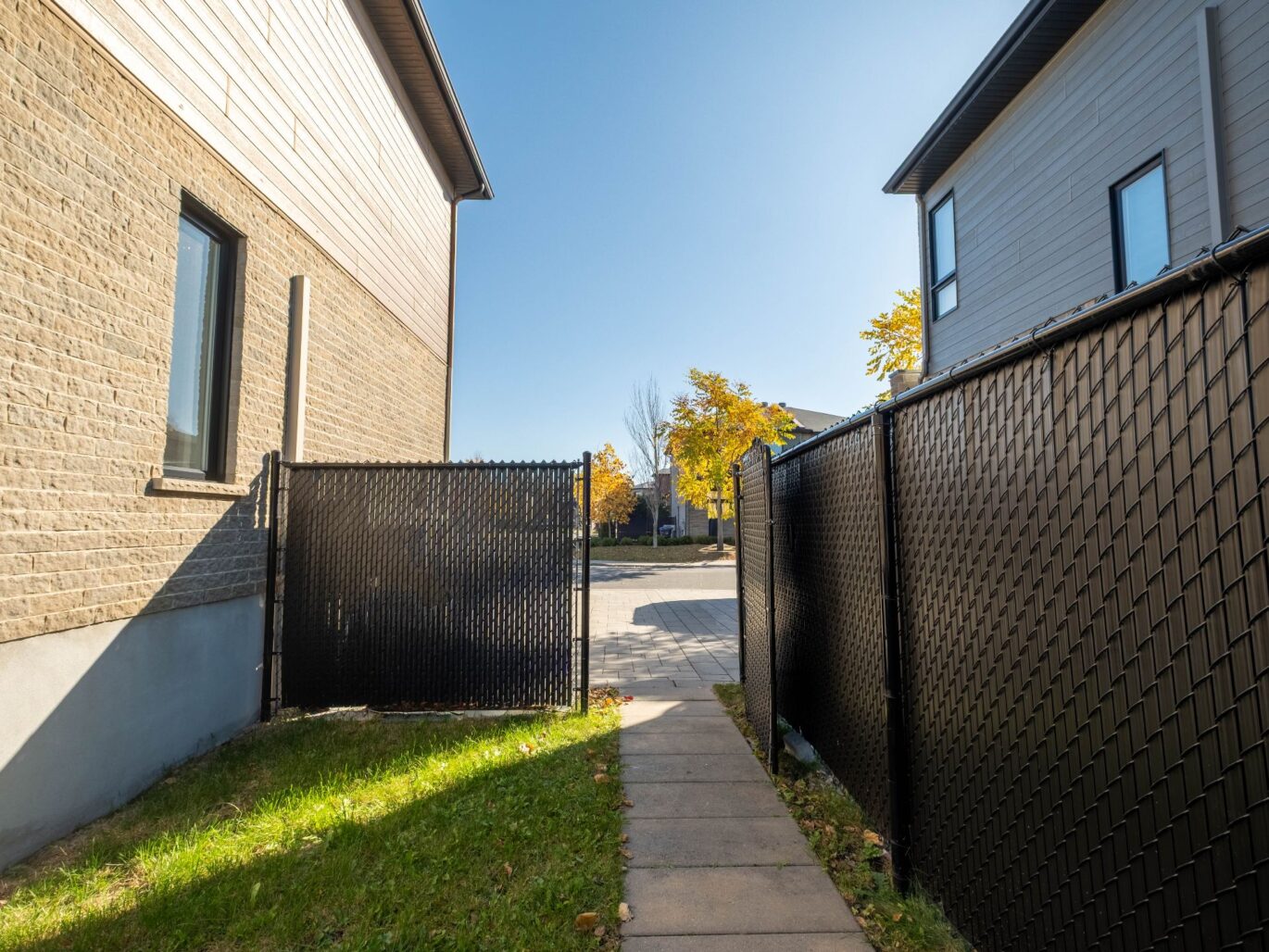 3877 Rue Émiliana-Brosseau  Longueuil (Saint-Hubert) (Montérégie)