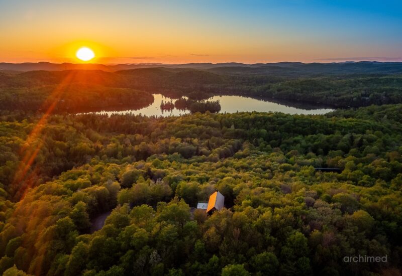 1551 Ch. du Noroît  Wentworth-Nord (Laurentides)