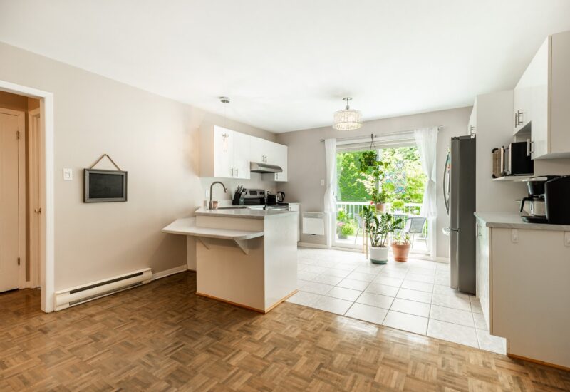 460 Rue Côté #3  Otterburn Park (Montérégie)