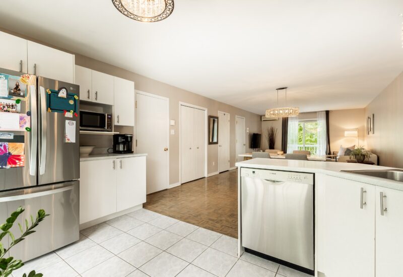 460 Rue Côté #3  Otterburn Park (Montérégie)