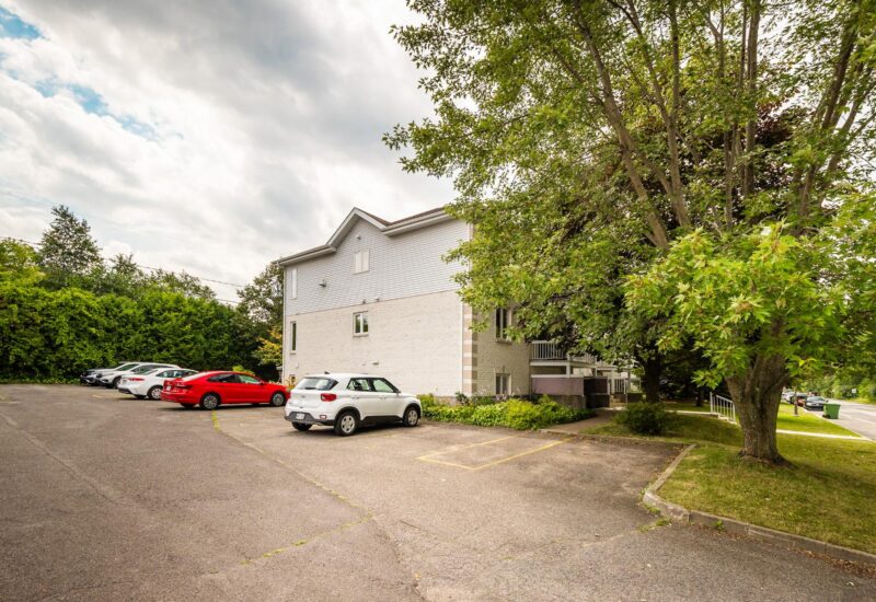 460 Rue Côté #3  Otterburn Park (Montérégie)