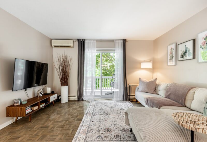 460 Rue Côté #3  Otterburn Park (Montérégie)