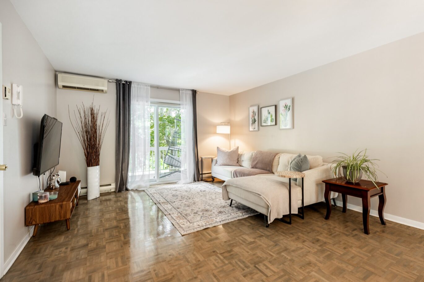 460 Rue Côté #3  Otterburn Park (Montérégie)