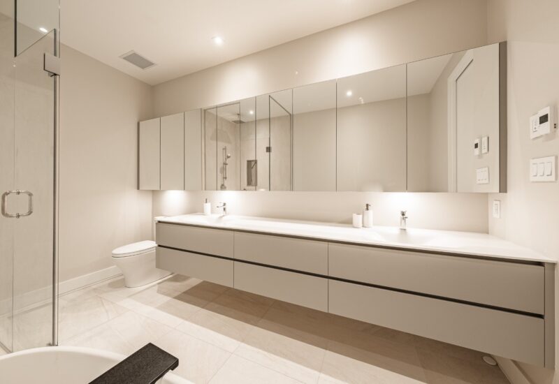 1200 Rue les Érables #603  Laval (Laval-sur-le-Lac) (Laval)