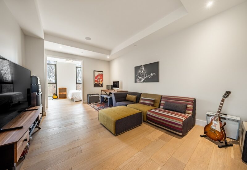 1200 Rue les Érables #603  Laval (Laval-sur-le-Lac) (Laval)