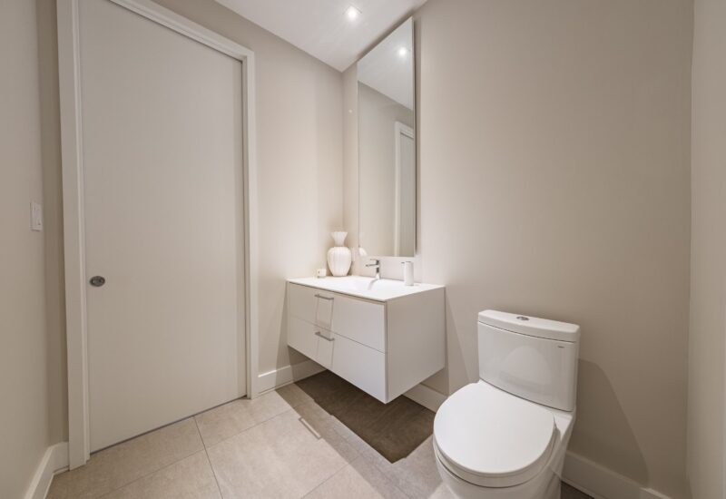 1200 Rue les Érables #603  Laval (Laval-sur-le-Lac) (Laval)