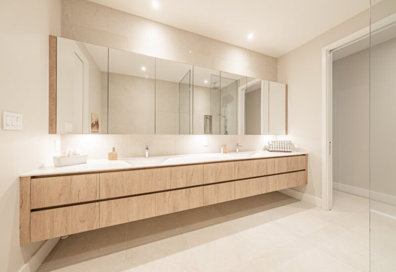 1200 Rue les Érables #603  Laval (Laval-sur-le-Lac) (Laval)