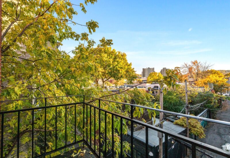 5172 Av. du Parc  Montréal (Le Plateau-Mont-Royal) (Montréal)