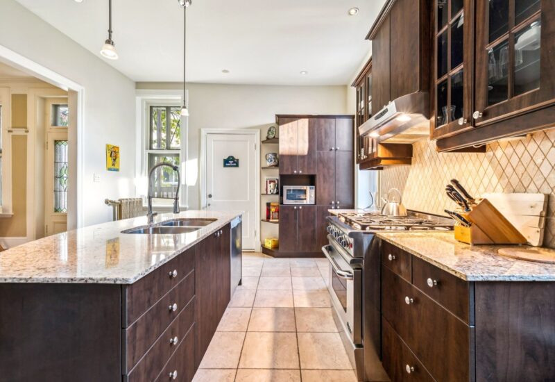 5172 Av. du Parc  Montréal (Le Plateau-Mont-Royal) (Montréal)