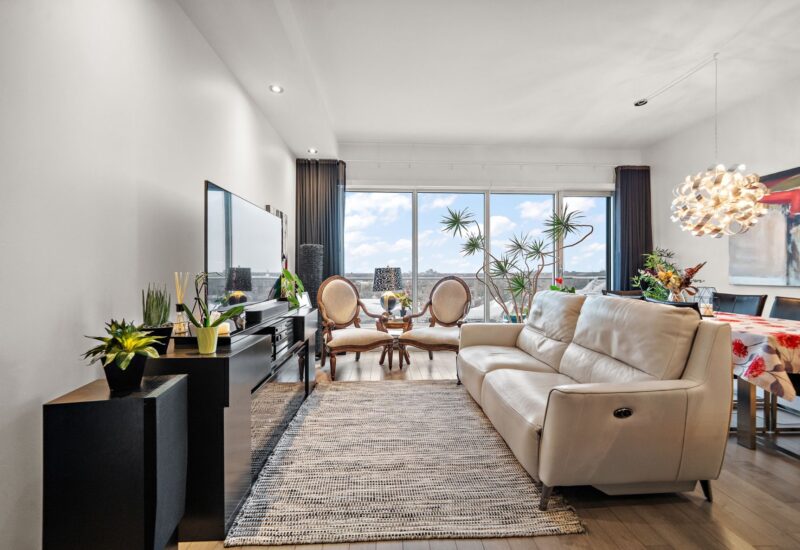 9 Boul. des Prairies #1204  Laval (Pont-Viau) (Laval)