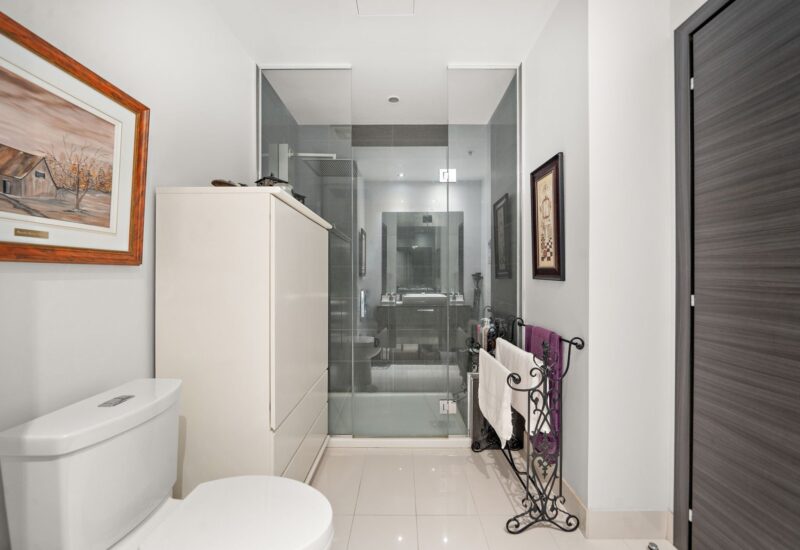 9 Boul. des Prairies #1204  Laval (Pont-Viau) (Laval)