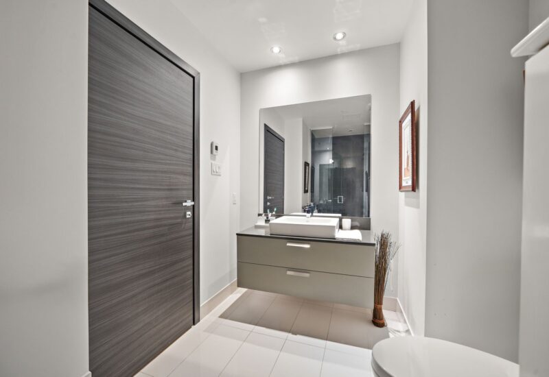 9 Boul. des Prairies #1204  Laval (Pont-Viau) (Laval)