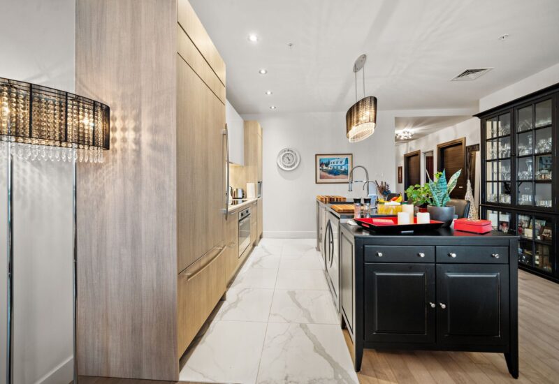 9 Boul. des Prairies #1204  Laval (Pont-Viau) (Laval)