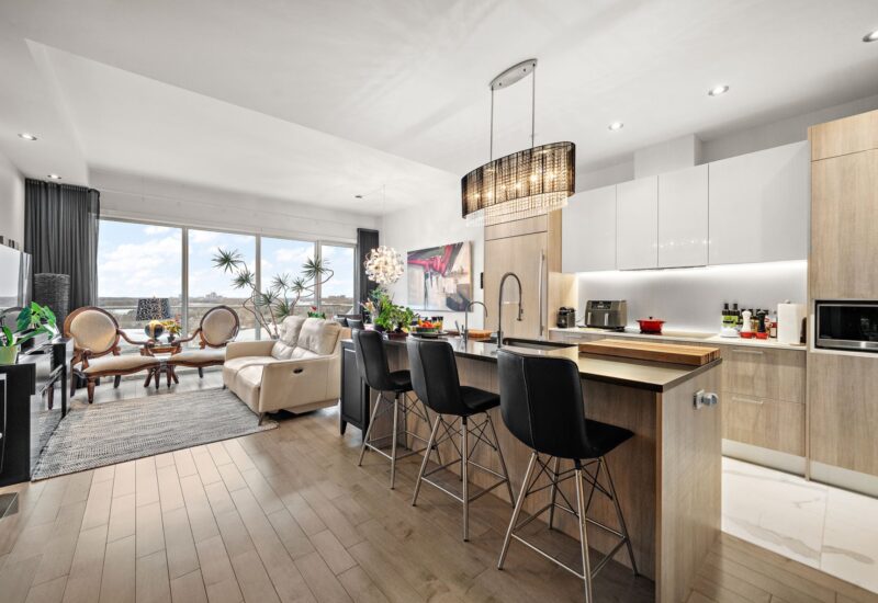 9 Boul. des Prairies #1204  Laval (Pont-Viau) (Laval)