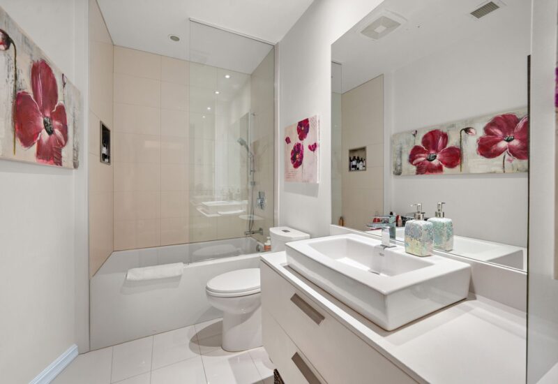 9 Boul. des Prairies #1204  Laval (Pont-Viau) (Laval)