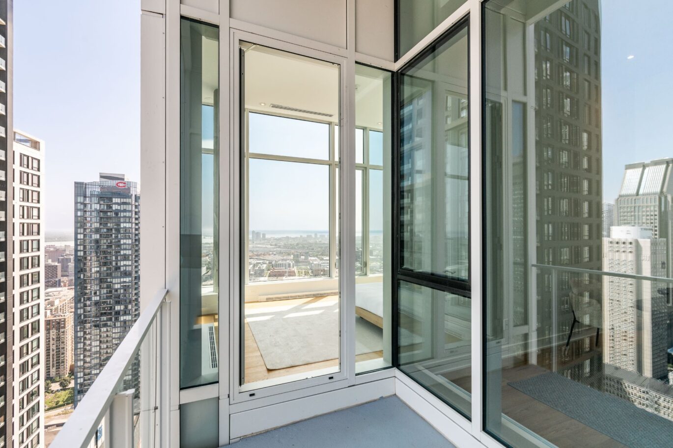 1020 Rue de la Montagne #PH-4102  Montréal (Ville-Marie) (Montréal)