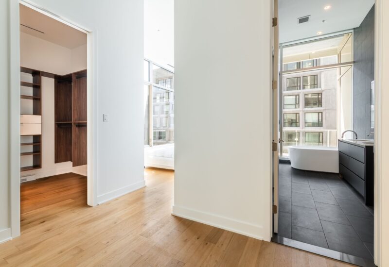 1020 Rue de la Montagne #PH-4102  Montréal (Ville-Marie) (Montréal)