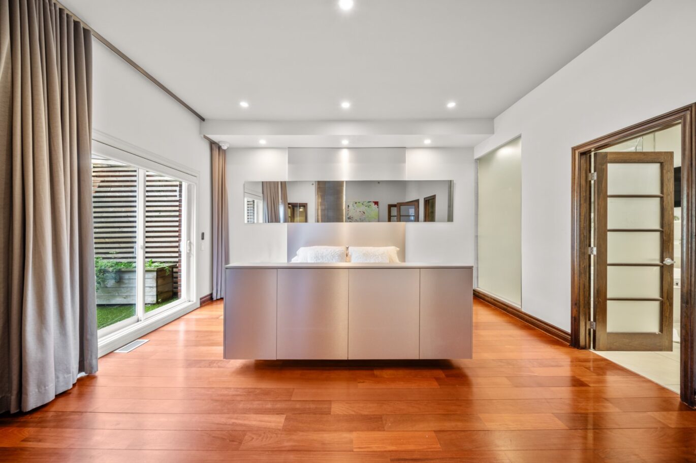 849 Rue St-Timothée  Montréal (Ville-Marie) (Montréal)