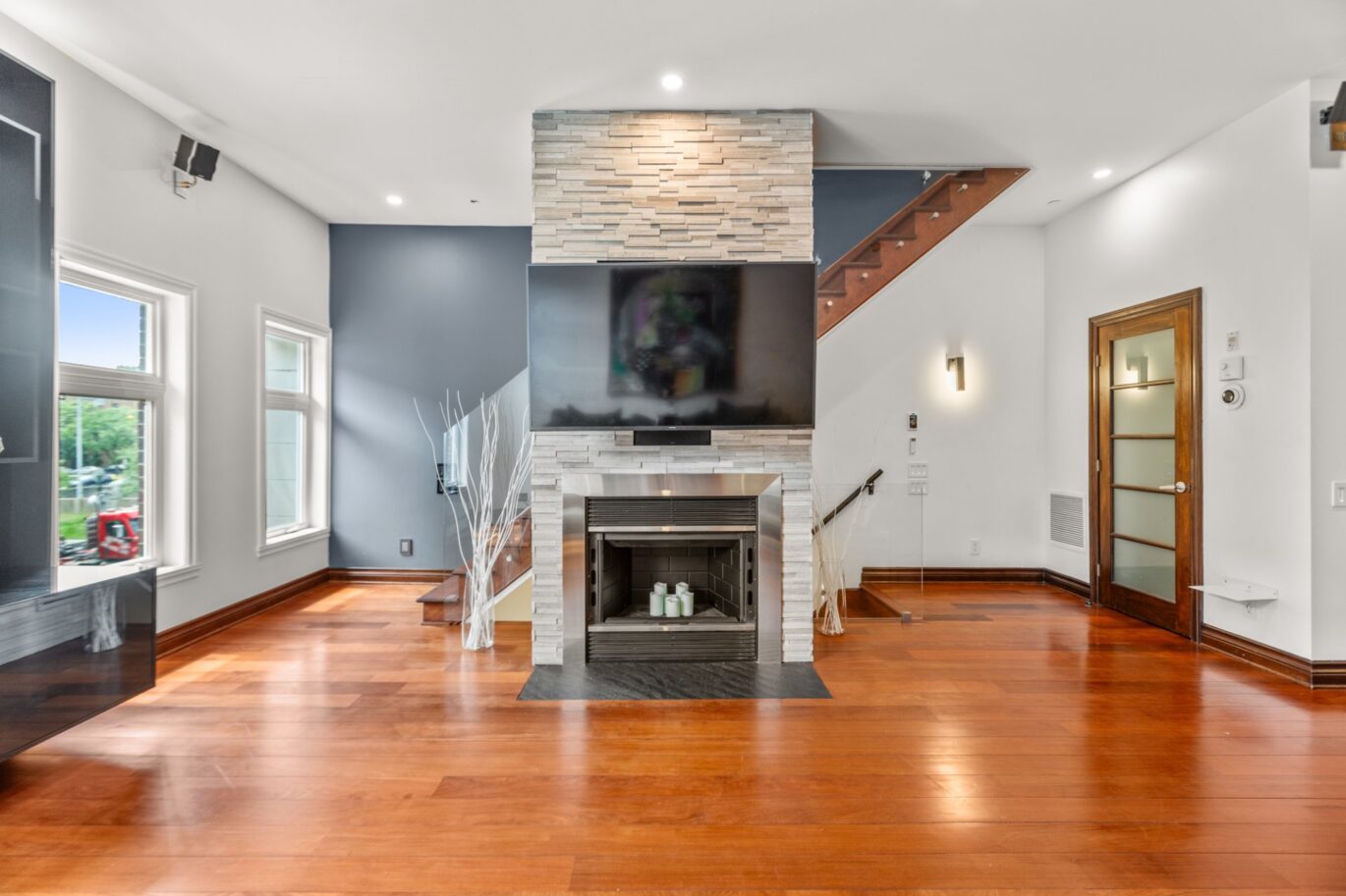 849 Rue St-Timothée  Montréal (Ville-Marie) (Montréal)