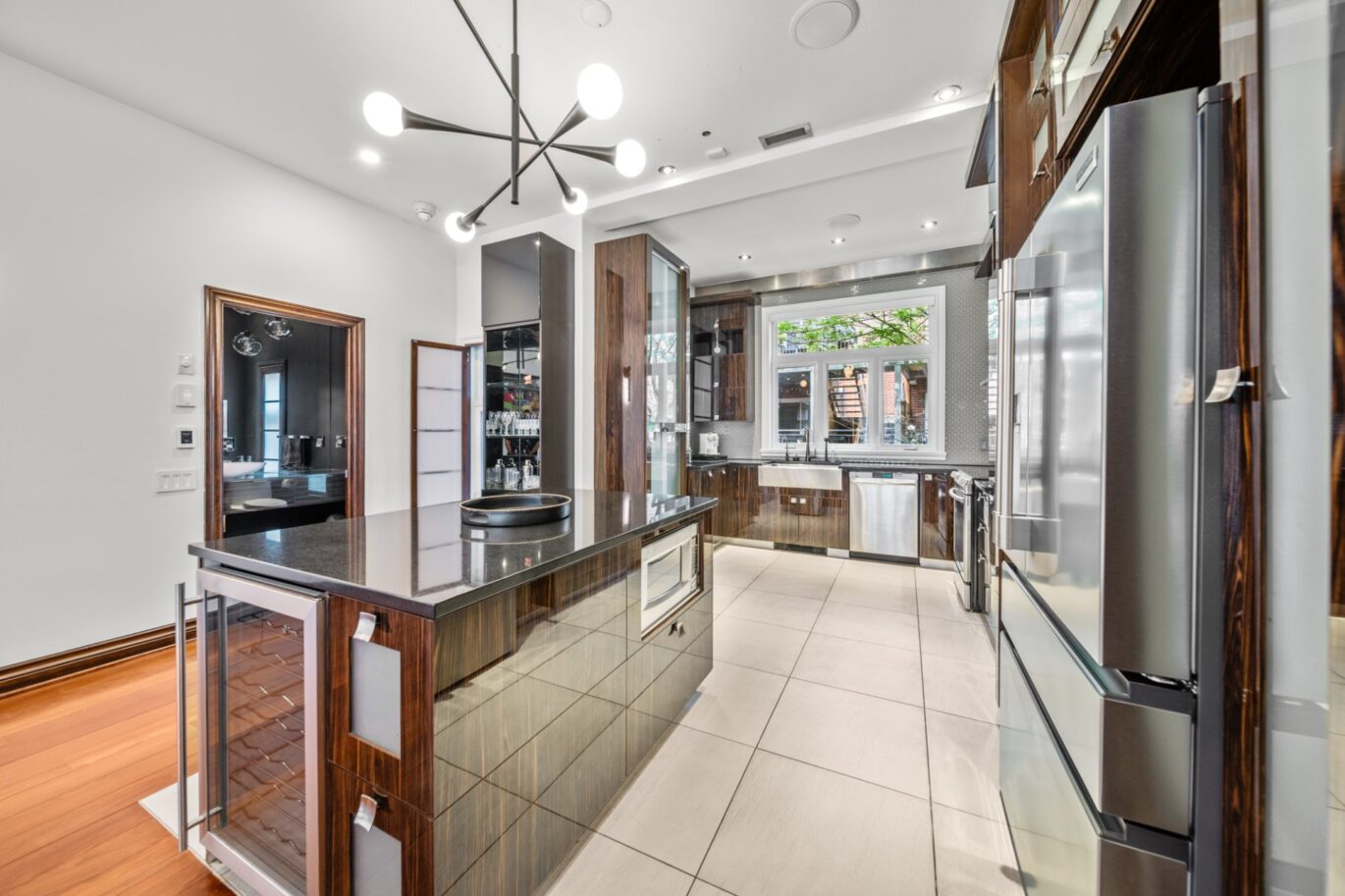 849 Rue St-Timothée  Montréal (Ville-Marie) (Montréal)