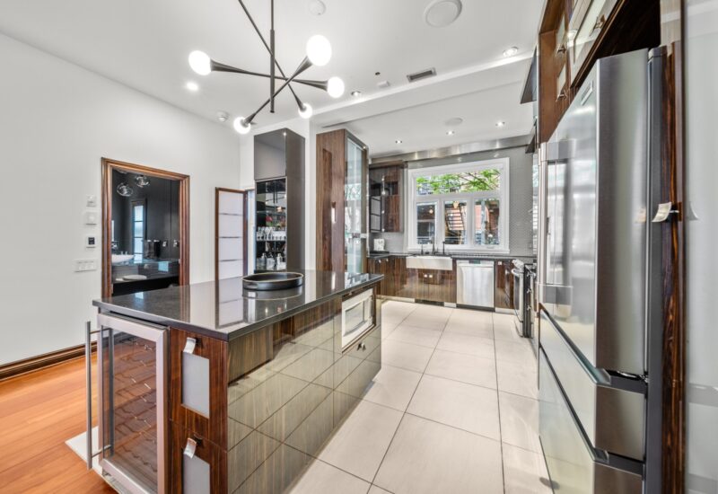 849 Rue St-Timothée  Montréal (Ville-Marie) (Montréal)