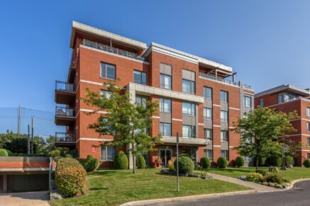 695 Rue du Docteur-Chevrier #404  Saint-Lambert (Montérégie)