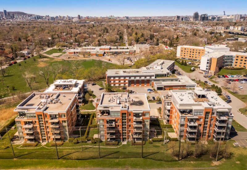 695 Rue du Docteur-Chevrier #404  Saint-Lambert (Montérégie)