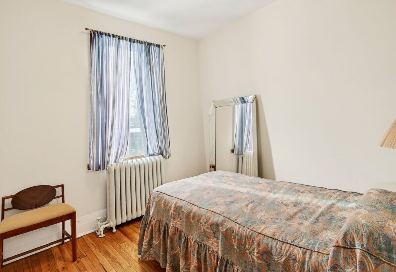 2432 – 2434 Av. Mariette  Montréal (Côte-des-Neiges/Notre-Dame-de-Grâce) (Montréal)