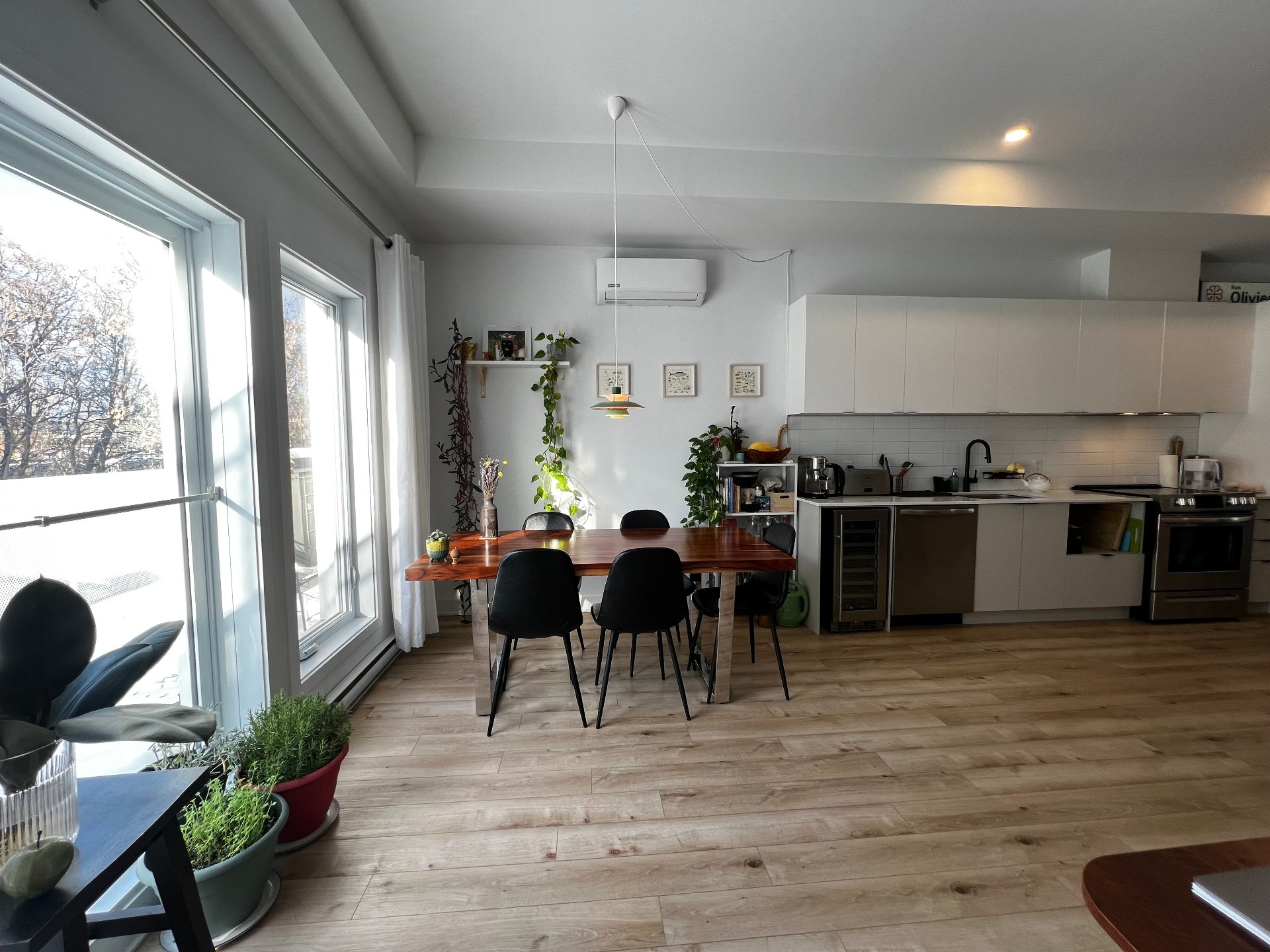 For Rent, Apartment Montréal... - picture 3