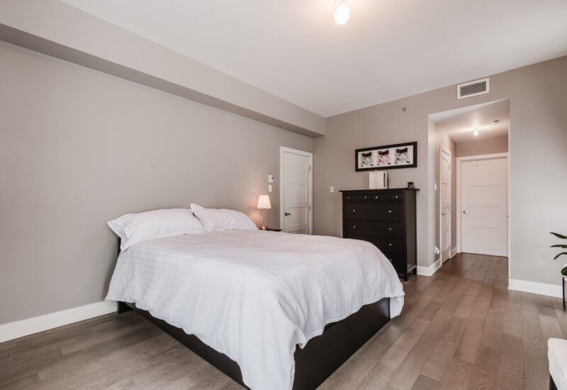 3449 Av. Jacques-Bureau #607  Laval (Chomedey) (Laval)