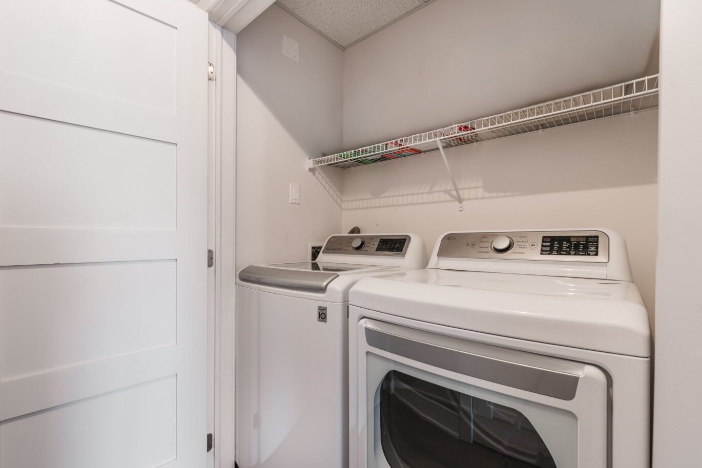 3449 Av. Jacques-Bureau #607  Laval (Chomedey) (Laval)