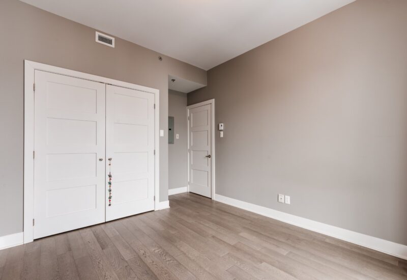 3449 Av. Jacques-Bureau #607  Laval (Chomedey) (Laval)