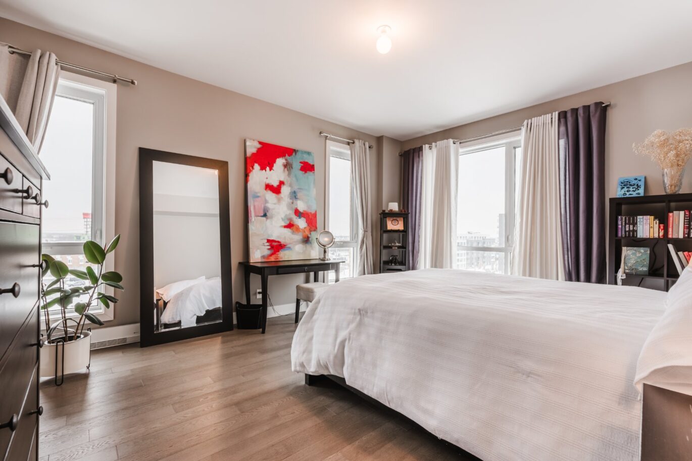 3449 Av. Jacques-Bureau #607  Laval (Chomedey) (Laval)