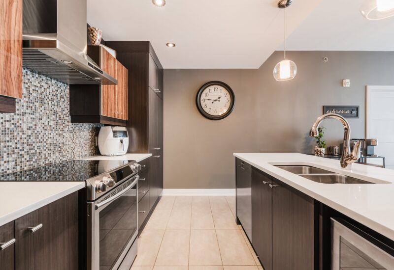 3449 Av. Jacques-Bureau #607  Laval (Chomedey) (Laval)