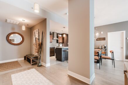 3449 Av. Jacques-Bureau #607  Laval (Chomedey) (Laval)