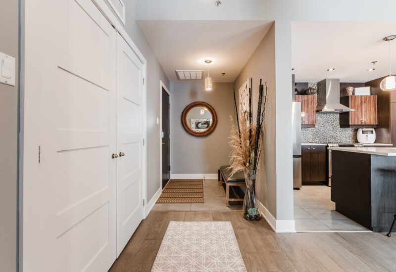 3449 Av. Jacques-Bureau #607  Laval (Chomedey) (Laval)